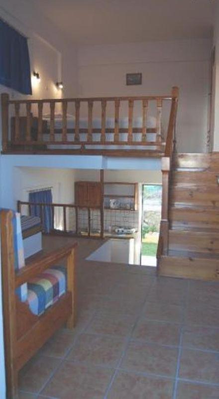 Level Apartment *